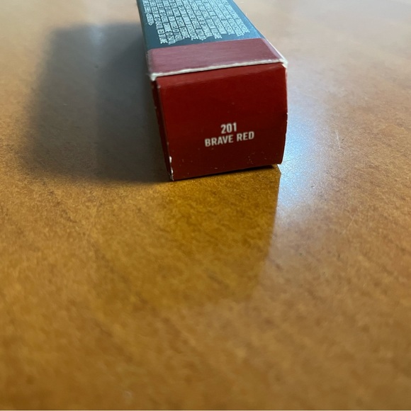 MAC Cremesheen Lipstick 201 Brave Red - New - Picture 2 of 2
